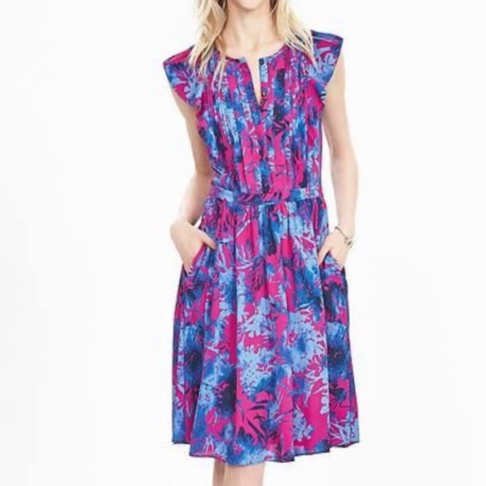 Banana Republic Pink & Blue Floral Print Cap-Sleeve Dress